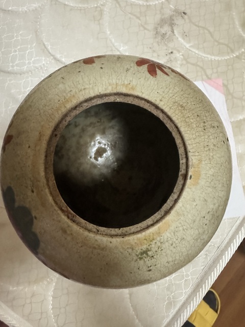 古玩陶瓷哥釉粉彩花鳥紋罐真品鑒賞圖