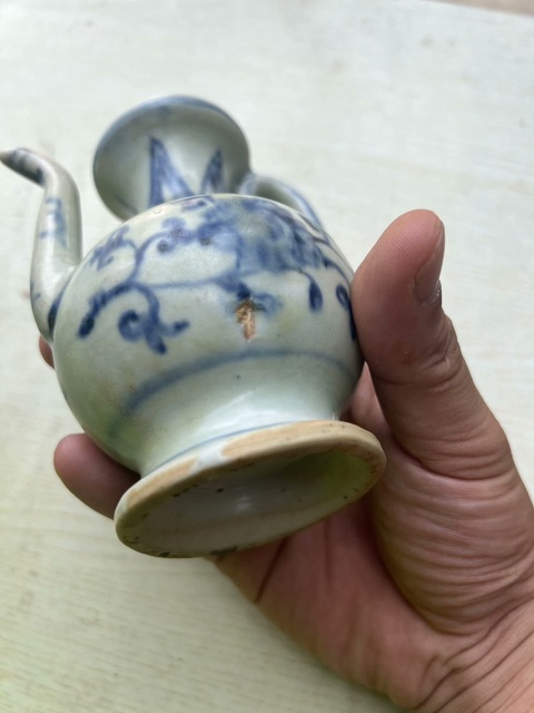 古玩陶瓷青花花卉紋執壺真品鑒賞圖