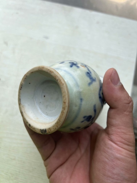 古玩陶瓷青花花卉紋執壺真品鑒賞圖