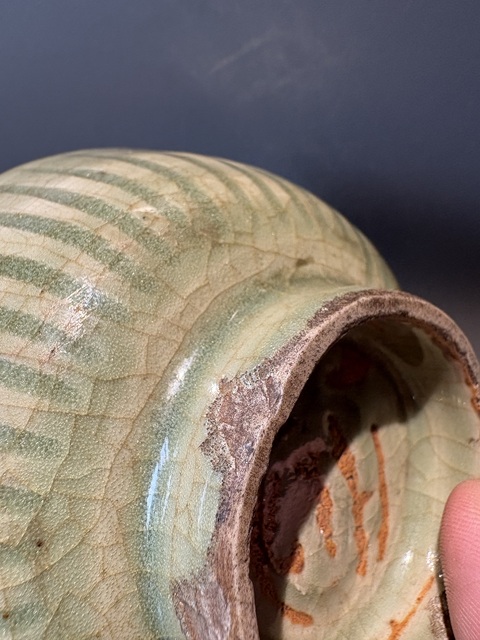 古玩陶瓷龍泉窯龍鳳紋碗真品鑒賞圖