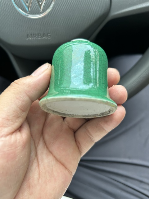 古玩陶瓷綠哥釉水盂真品鑒賞圖