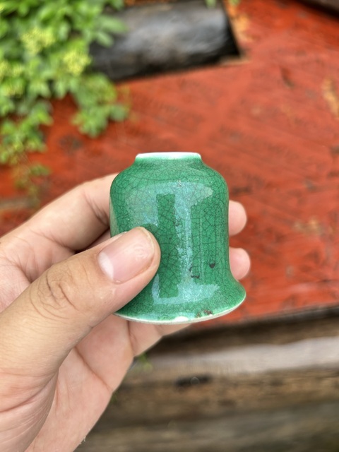 古玩陶瓷綠哥釉水盂真品鑒賞圖