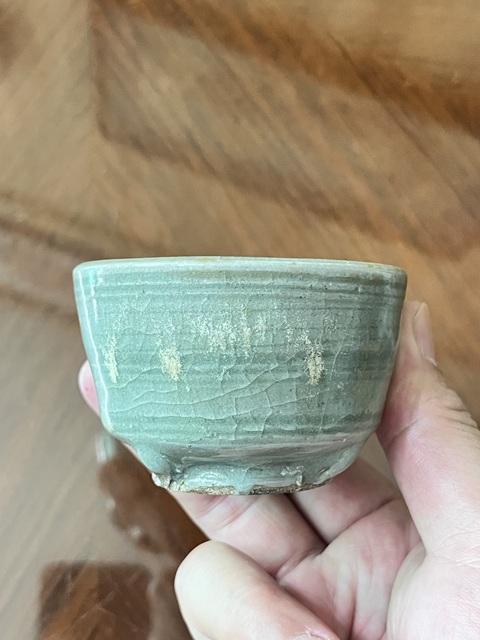 古玩陶瓷元~龍泉青瓷香爐拍賣(mài)，當(dāng)前價(jià)格3280元