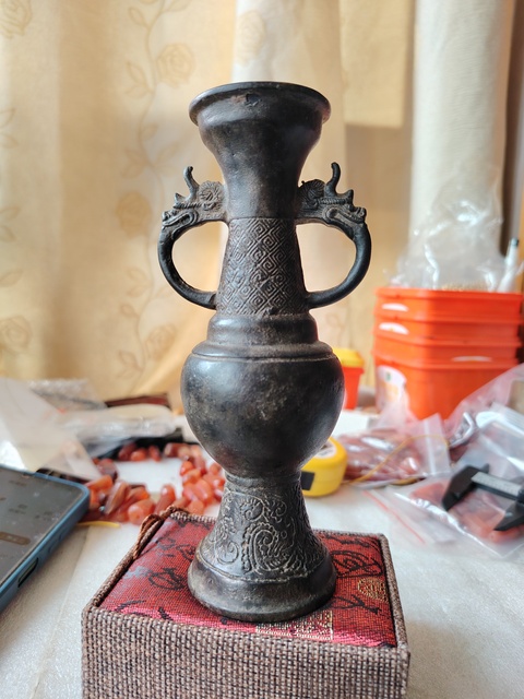 古玩雜項(xiàng)清云雷紋雙龍耳銅瓶拍賣(mài),當(dāng)前價(jià)格1111元