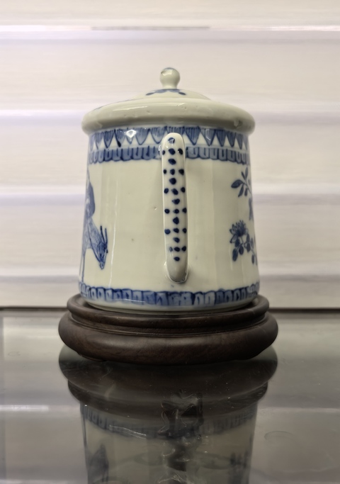 古玩陶瓷清中晚青花人物故事(蕭何留韓信)茶壺拍賣(mài),當(dāng)前價(jià)格11888元