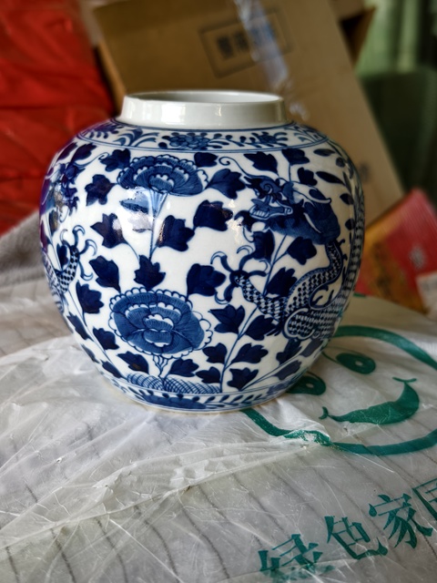 古玩陶瓷花間龍紋青花罐拍賣,當前價格2600元