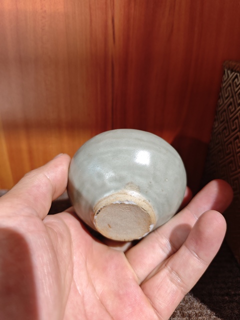 古玩錢幣龍泉青釉印花罐真品鑒賞圖