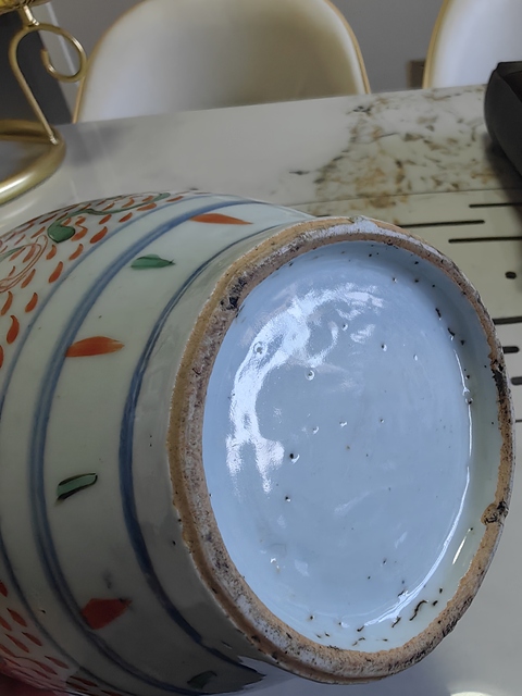 古玩陶瓷五彩獅子繡球紋罐真品鑒賞圖