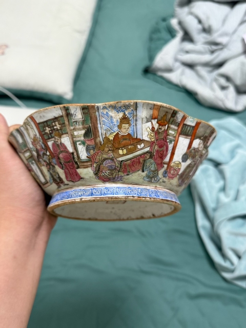 古玩陶瓷人物紋粉彩碗真品鑒賞圖