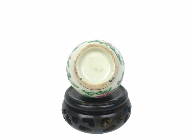 古玩陶瓷清晚期·花鳥蝶小梅瓶真品鑒賞圖