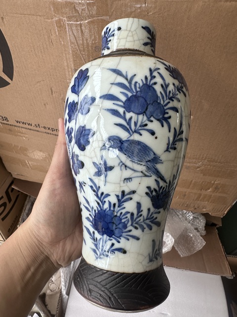 古玩陶瓷哥釉青花花鳥紋雞腿瓶拍賣，當前價格2000元