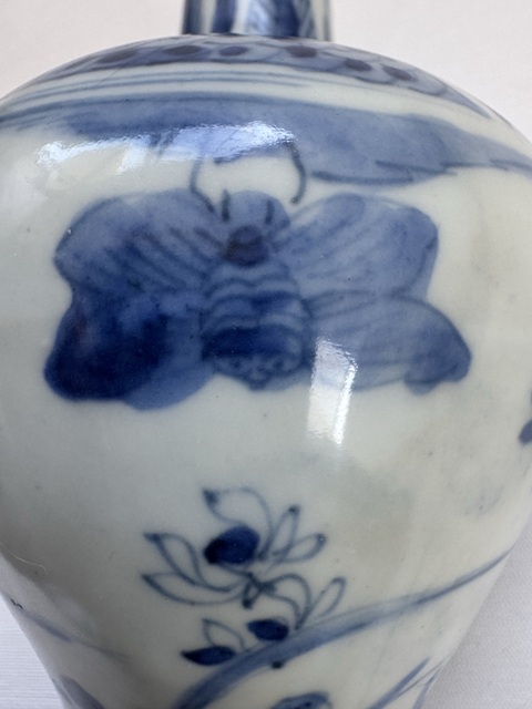 古玩陶瓷花鳥紋青花梅瓶真品鑒賞圖