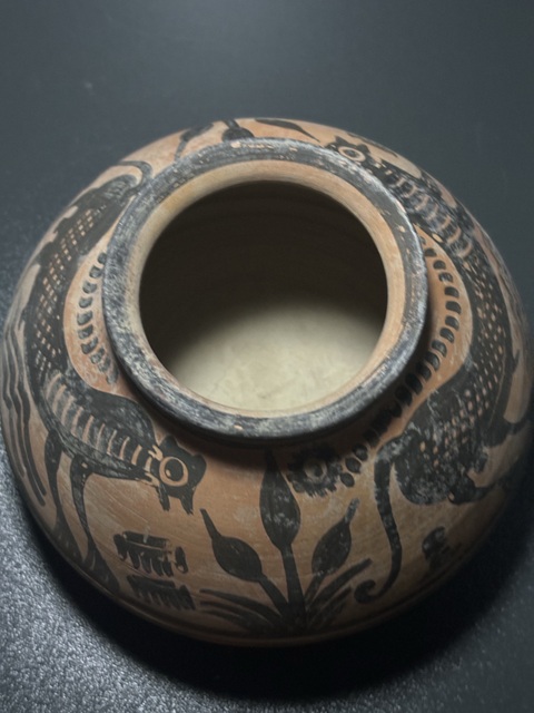 古玩陶瓷哈拉帕·波浪紋異獸花卉碟形罐真品鑒賞圖