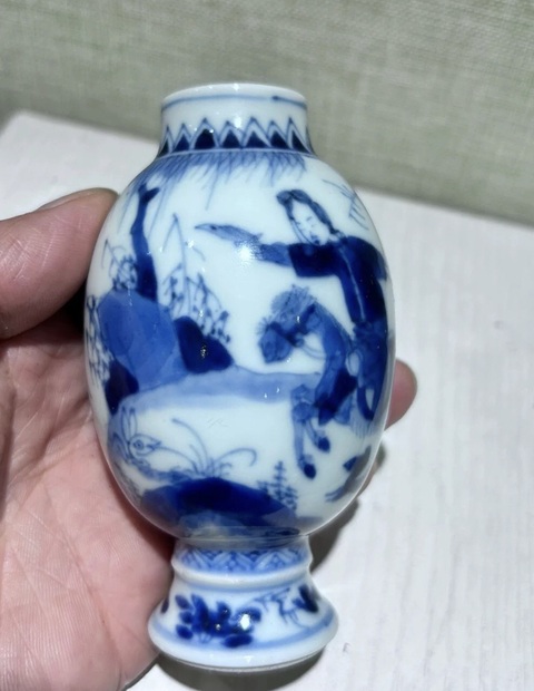 古玩陶瓷狩獵紋青花瓶真品鑒賞圖