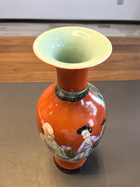古玩陶瓷民國超細路**紅地粉彩麻姑獻壽紋瓶拍賣,當前價格1800元
