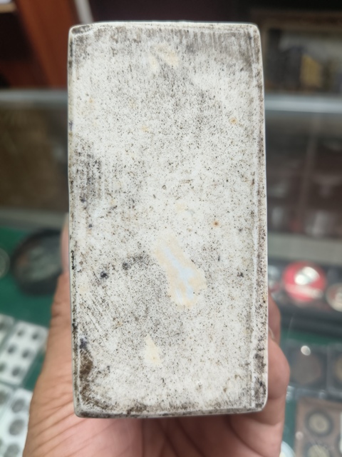 古玩陶瓷清嘉慶纏枝花卉紋青花茶葉罐真品鑒賞圖