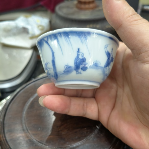 古玩陶瓷青花人物故事紋杯真品鑒賞圖