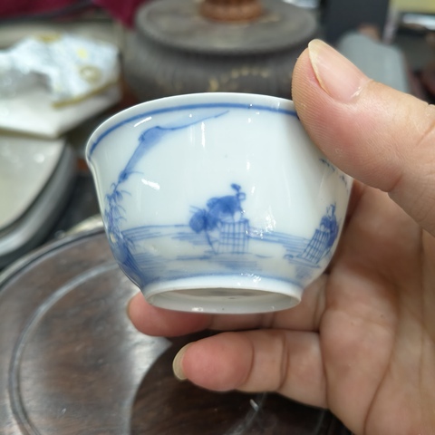 古玩陶瓷青花人物故事紋杯真品鑒賞圖