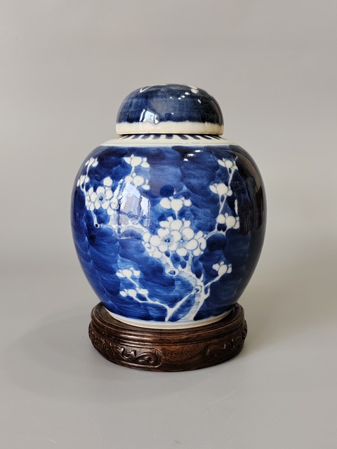 古玩陶瓷清光緒冰梅罐·發(fā)色天花板拍賣,當(dāng)前價格1600元