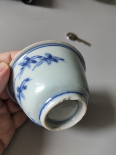 古玩陶瓷青花花卉紋杯真品鑒賞圖