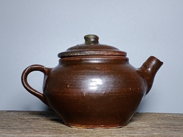 古玩陶瓷壺真品鑒賞圖