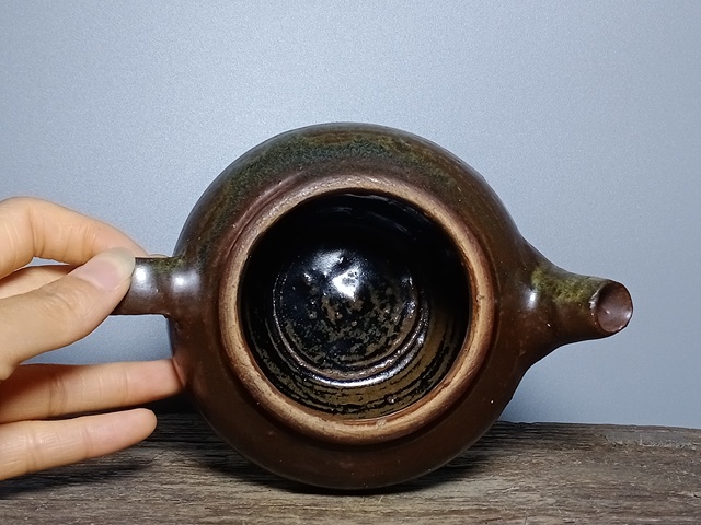 古玩陶瓷壺真品鑒賞圖