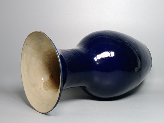 古玩陶瓷瓶真品鑒賞圖