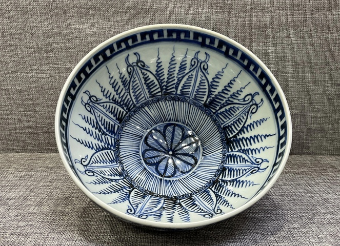 古玩陶瓷清康熙青花蓮瓣紋蓮子碗拍賣，當前價格17000元