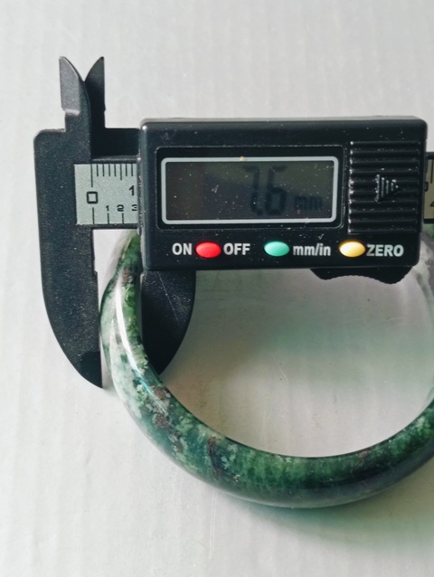 古玩玉器天然獨山玉手鐲拍賣,當前價格199元