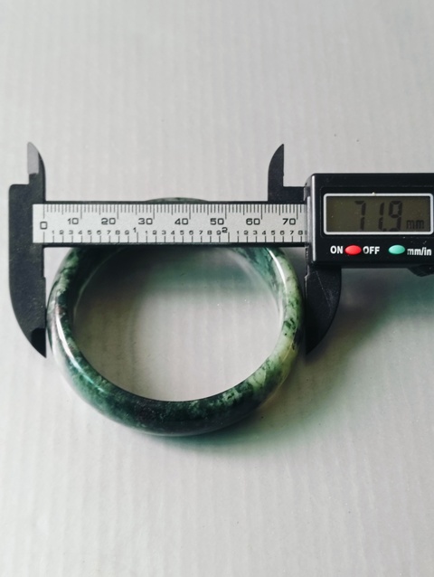 古玩玉器天然獨山玉手鐲拍賣,當前價格199元