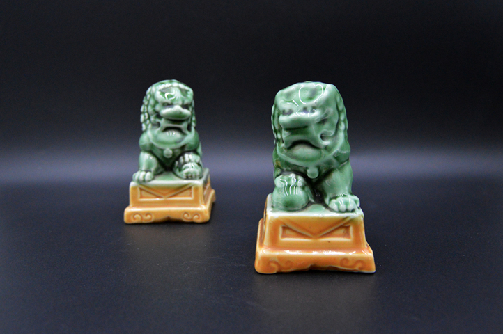 古玩陶瓷【紫煙閣】黃綠釉獅子擺件拍賣，當前價格1299元