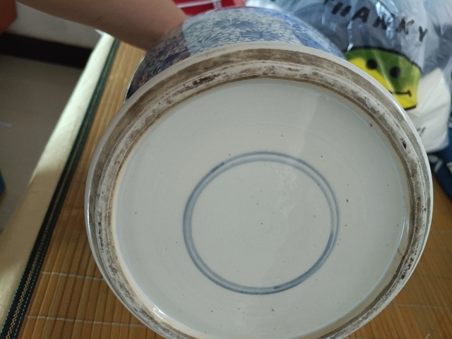 古玩陶瓷花卉紋青花將軍罐真品鑒賞圖