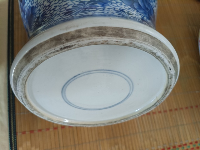 古玩陶瓷花卉紋青花將軍罐真品鑒賞圖