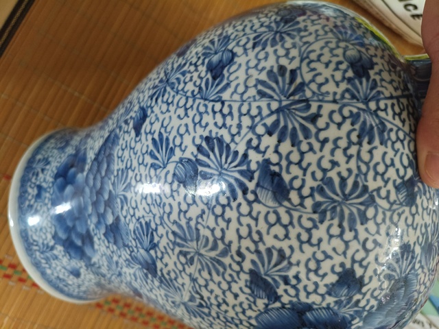古玩陶瓷花卉紋青花將軍罐真品鑒賞圖