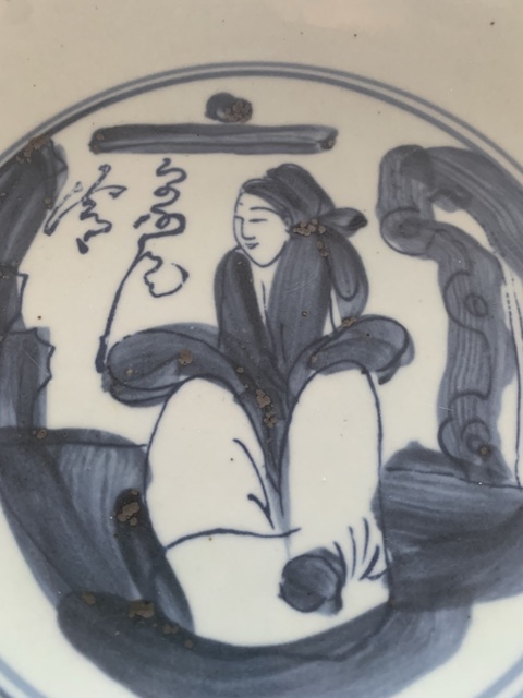 古玩陶瓷人物紋青花盤真品鑒賞圖