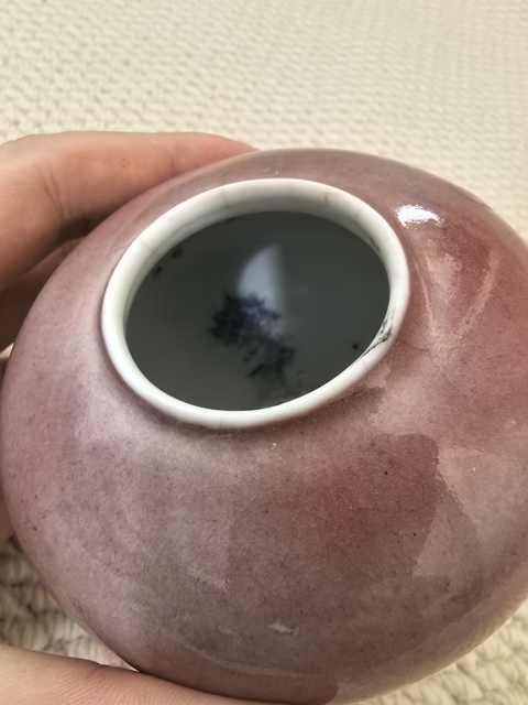 古玩陶瓷紅釉瓷豆或者水盂真品鑒賞圖