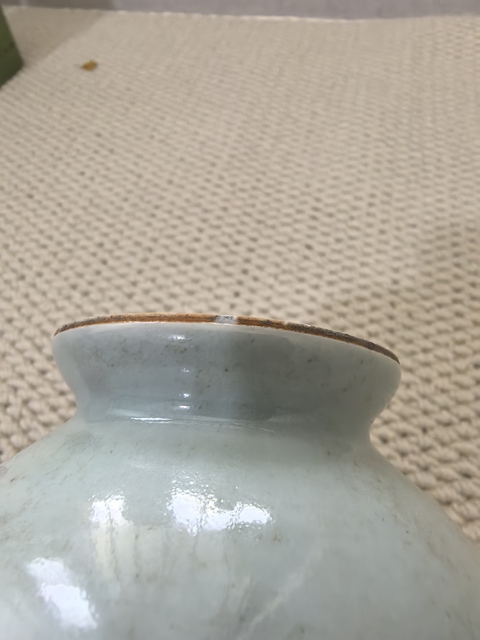 古玩陶瓷紅釉瓷豆或者水盂真品鑒賞圖
