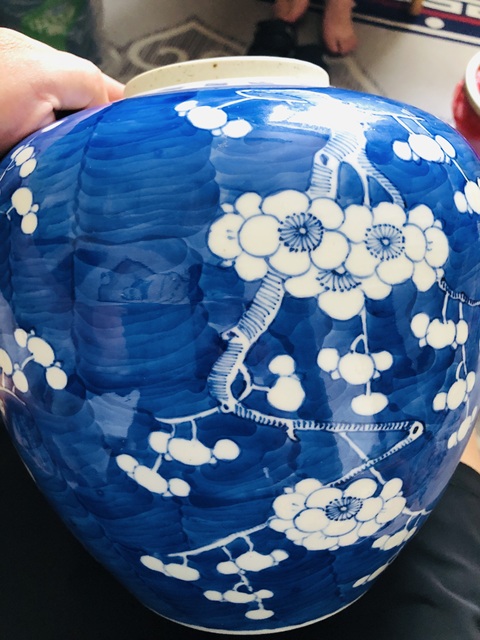 古玩陶瓷青花留白冰梅紋罐真品鑒賞圖