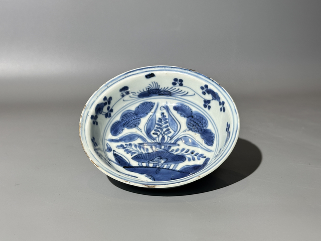 古玩陶瓷明晚期·青花一路連科紋碗真品鑒賞圖