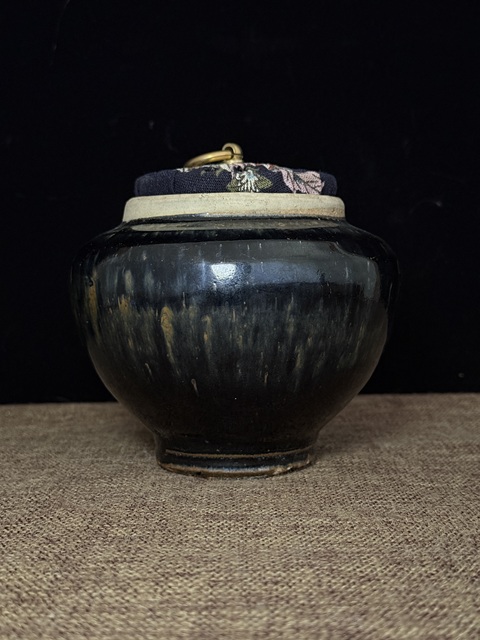 古玩陶瓷窯變黑釉茶入真品鑒賞圖