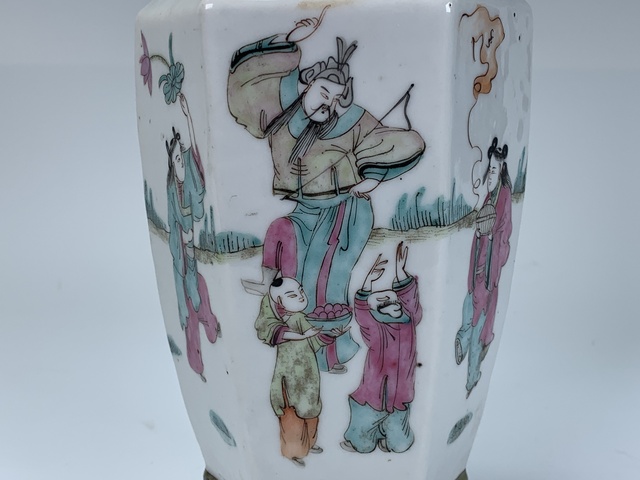 古玩陶瓷瓶真品鑒賞圖