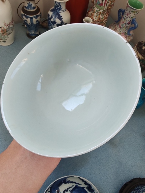 古玩陶瓷青花纏枝花卉紋碗真品鑒賞圖
