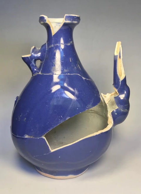 古玩陶瓷藍釉執壺標本真品鑒賞圖