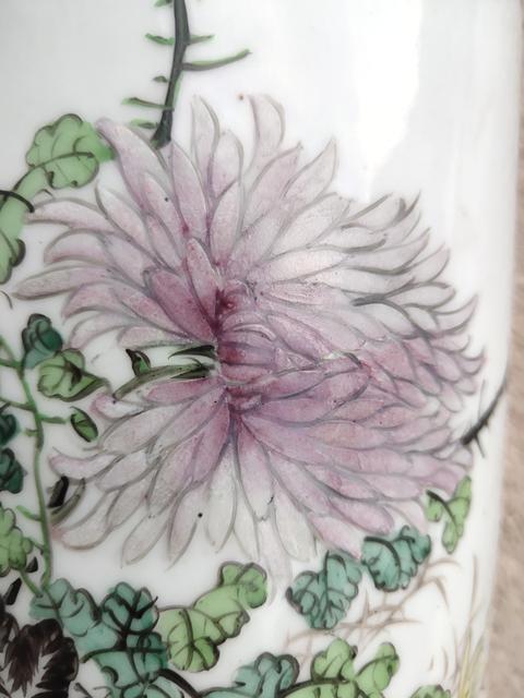 古玩陶瓷花卉紋帽筒真品鑒賞圖