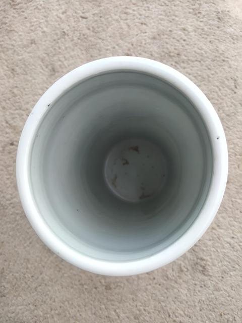 古玩陶瓷花卉紋帽筒真品鑒賞圖