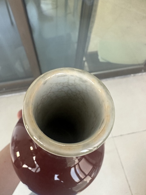 古玩陶瓷郎紅釉天球瓶真品鑒賞圖