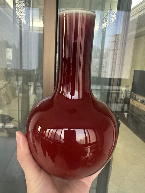 古玩陶瓷郎紅釉天球瓶真品鑒賞圖