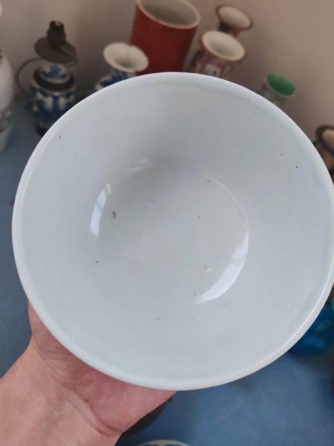 古玩陶瓷青花纏枝蓮紋碗真品鑒賞圖