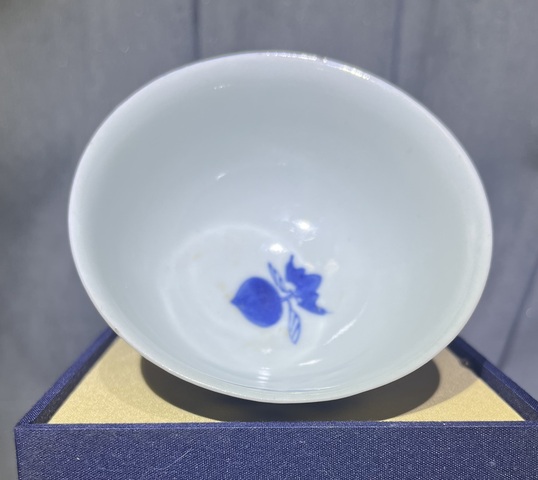 古玩陶瓷青花云龍紋茶碗真品鑒賞圖
