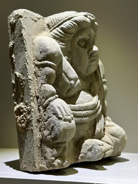 古玩陶瓷胡人力士磚雕真品鑒賞圖